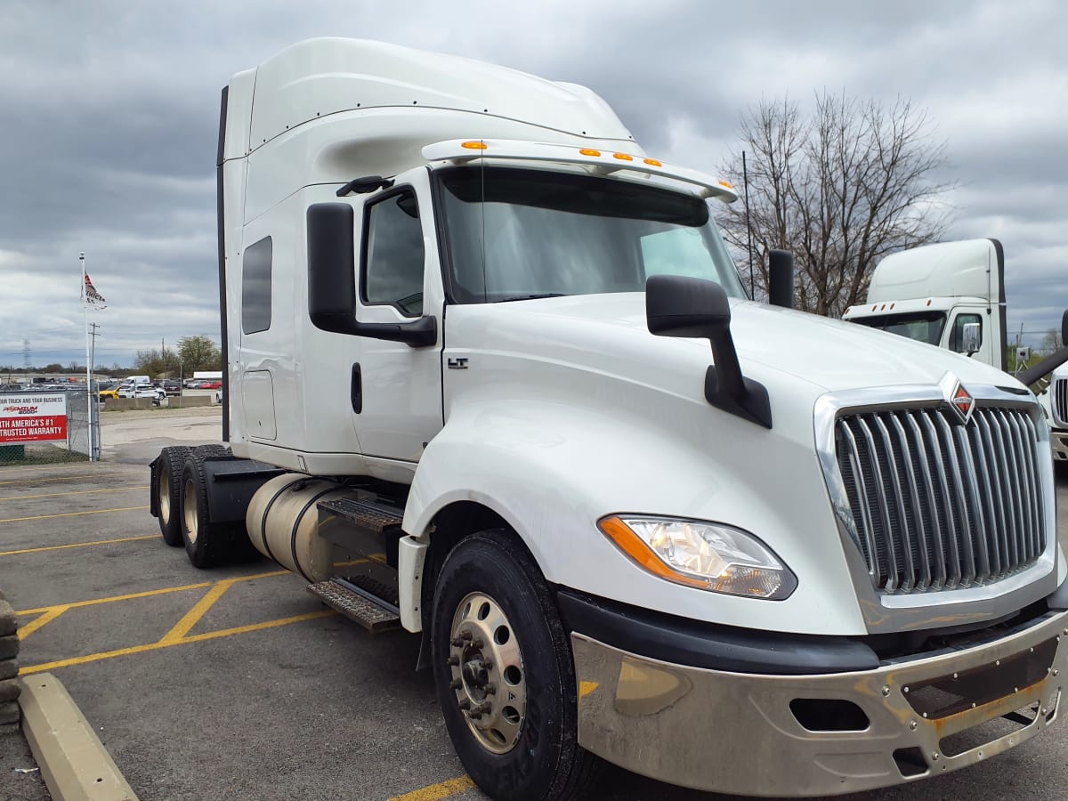 2019 Navistar International LT625 SLPR CAB 863659