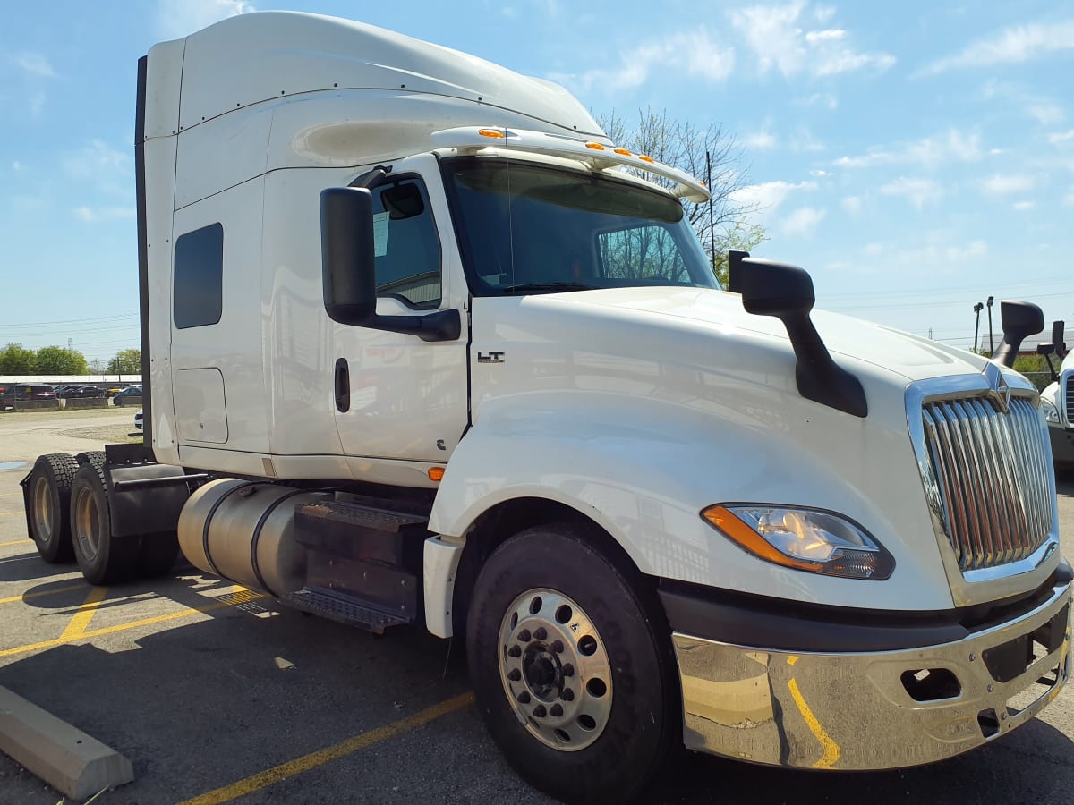 2019 Navistar International LT625 SLPR CAB 863660