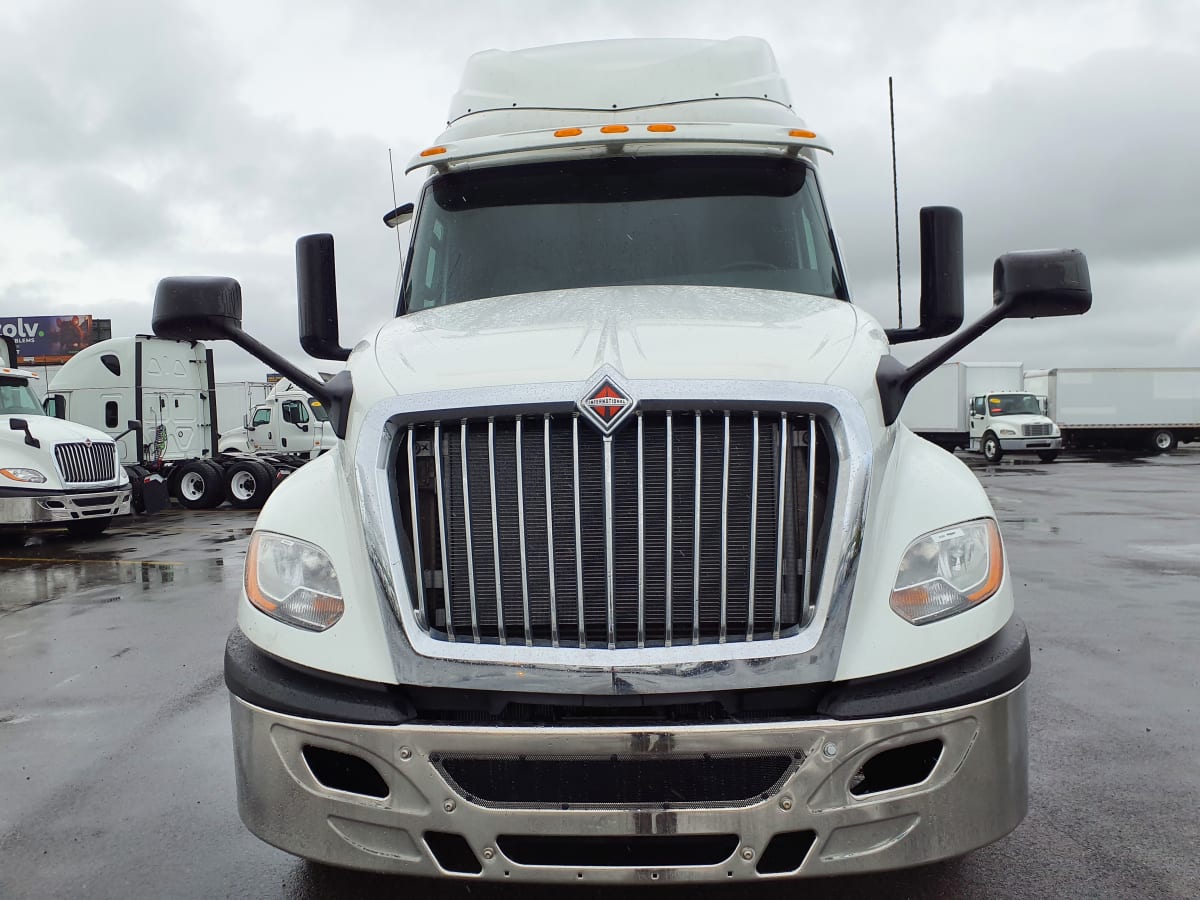 2019 Navistar International LT625 SLPR CAB 863661