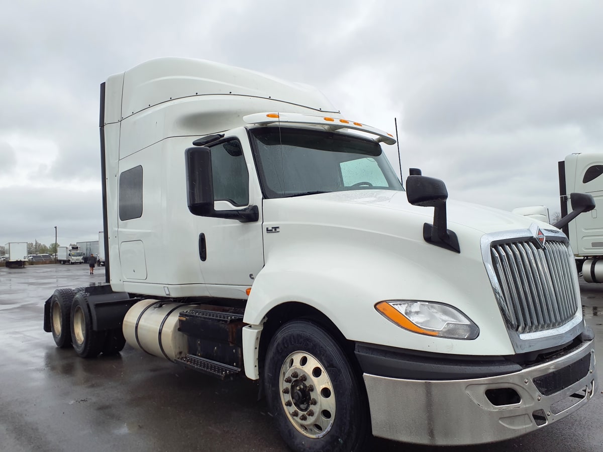 2019 Navistar International LT625 SLPR CAB 863661