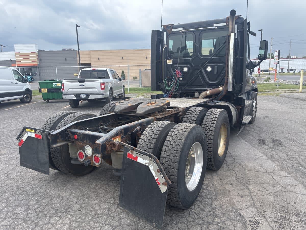 2019 Freightliner Cascadia in Syracuse, NY — photo 4