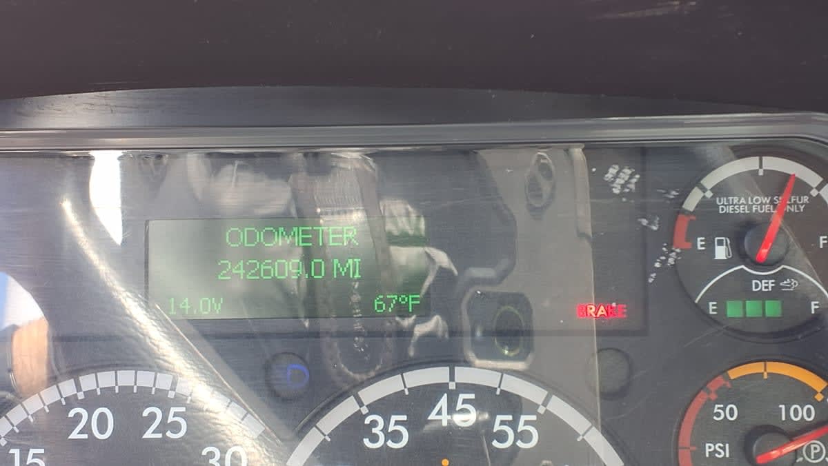 2018 Freightliner/Mercedes M2 106 863853