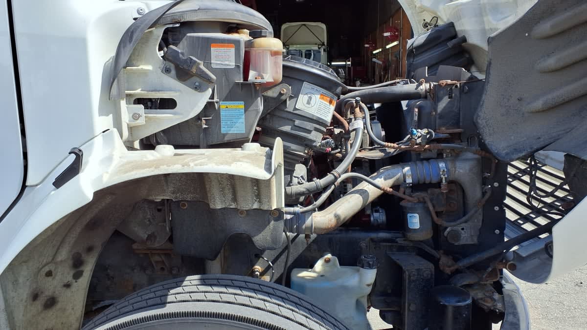2018 Freightliner/Mercedes M2 106 863853