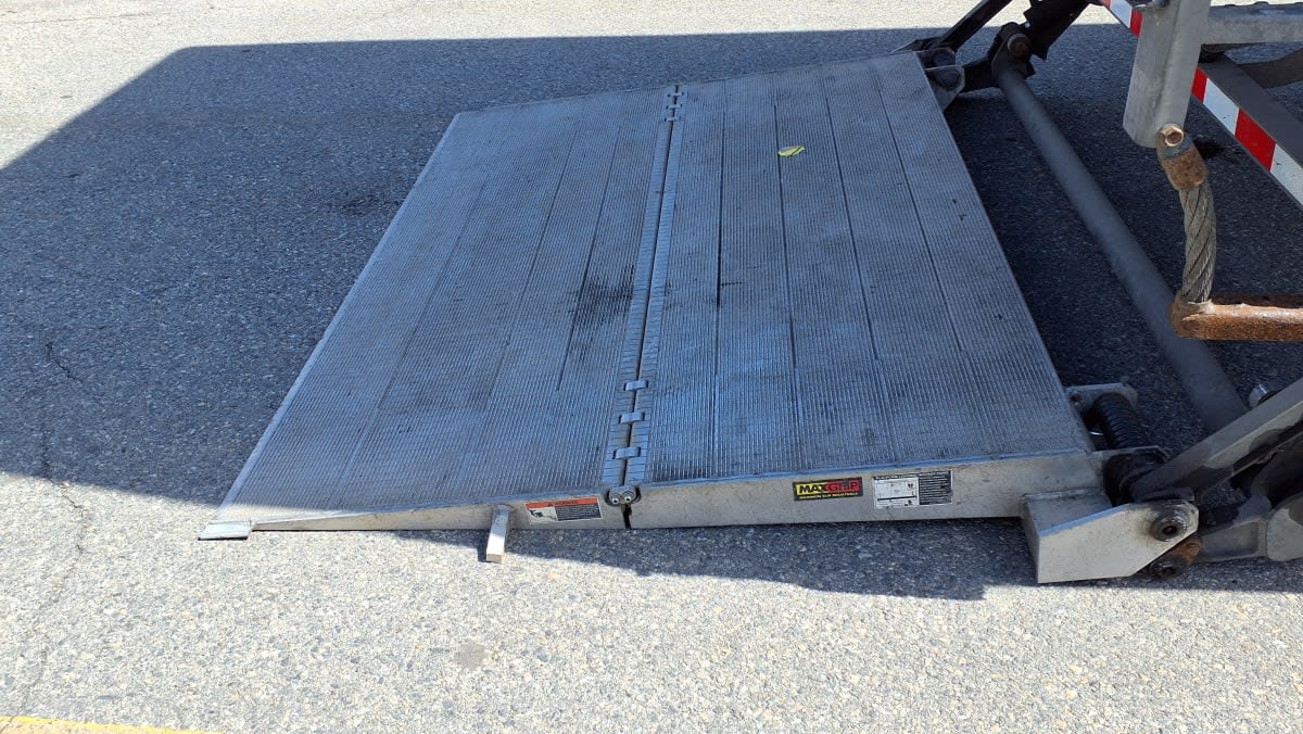 2018 Freightliner/Mercedes M2 106 863853