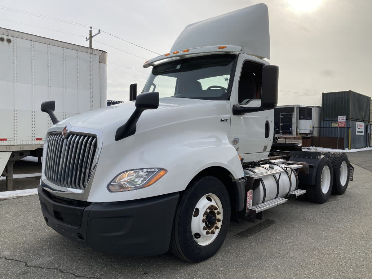 2019 Navistar International LT625 DAYCAB T/A 863937