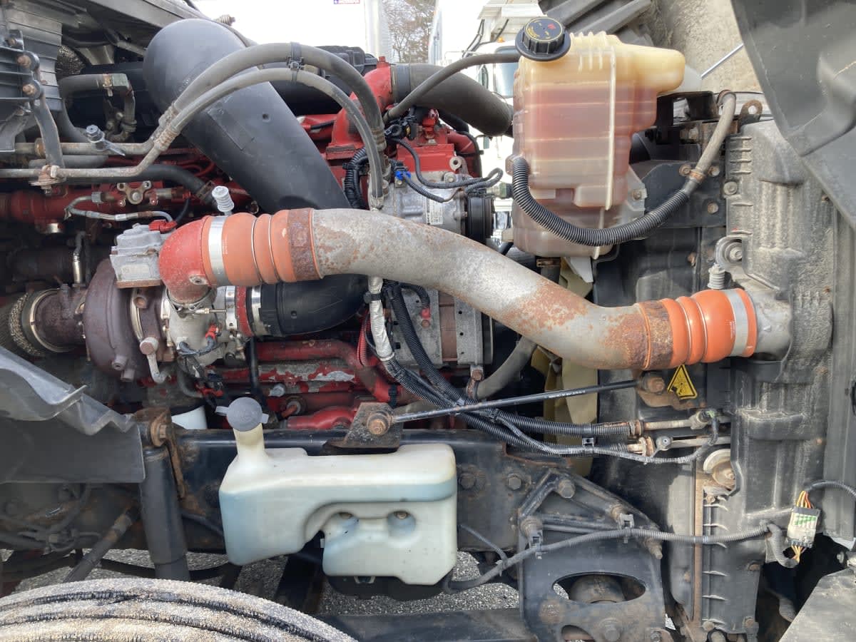 2019 Navistar International LT625 DAYCAB T/A 863937