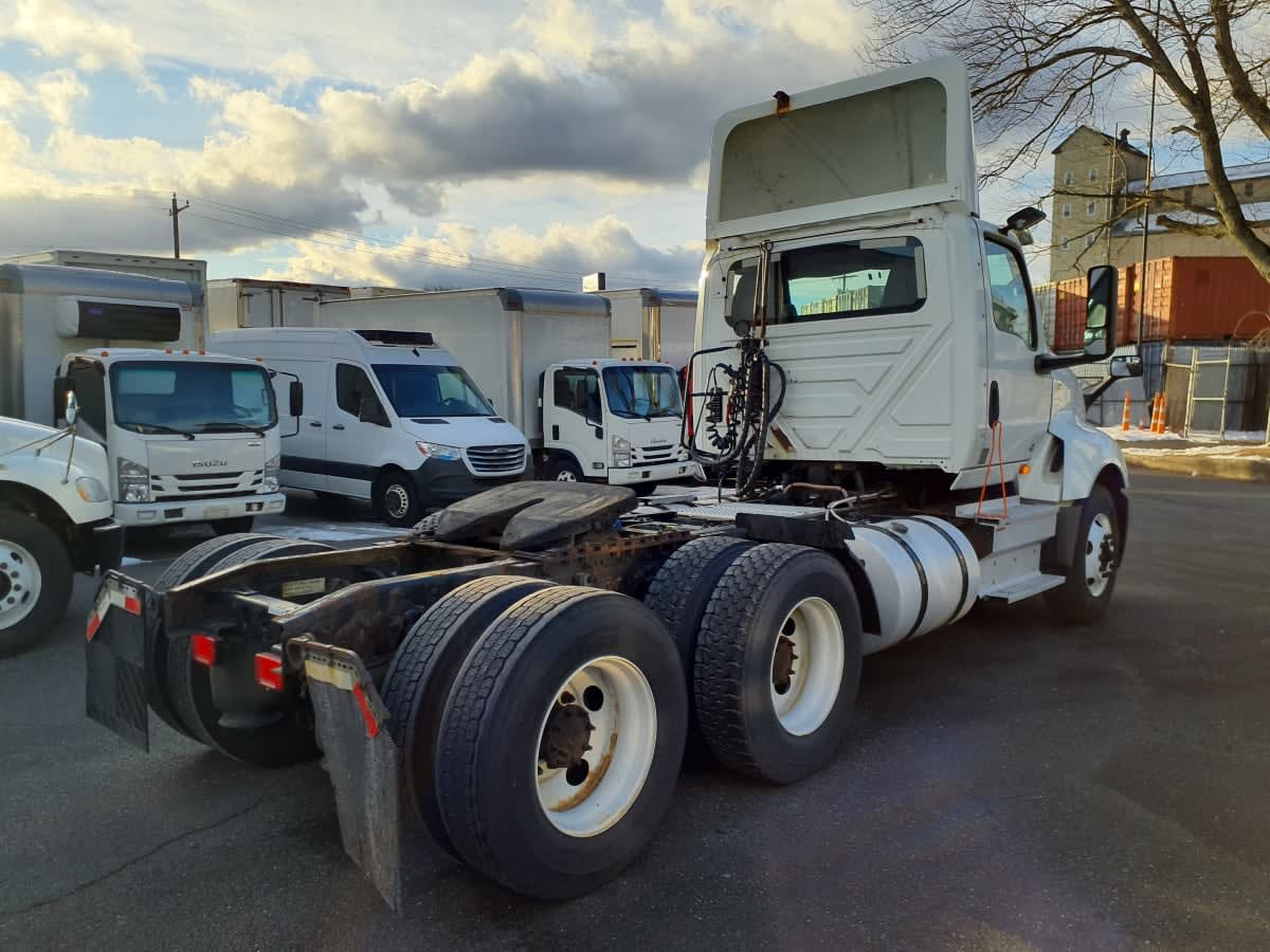 2019 Navistar International LT625 DAYCAB T/A 863938