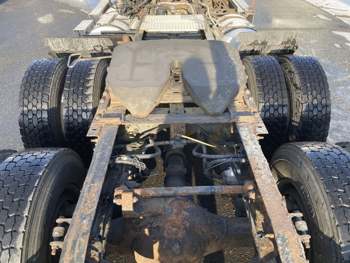 2019 Navistar International LT625 DAYCAB T/A 863939