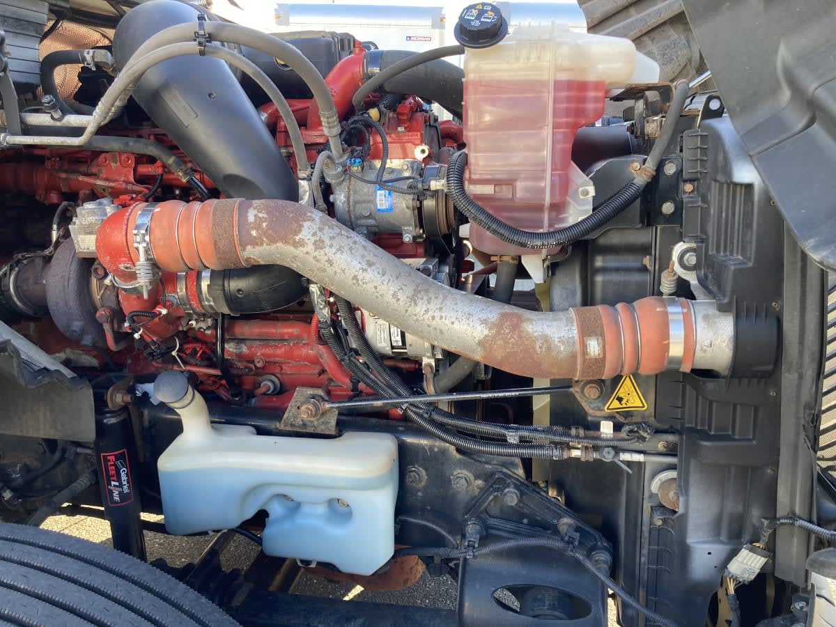 2019 Navistar International LT625 DAYCAB T/A 863940