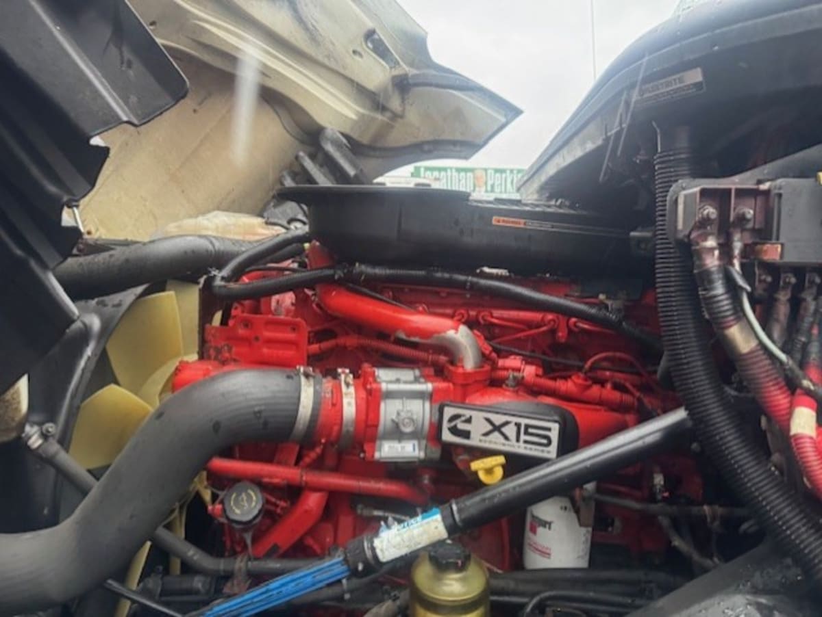 2019 Navistar International LT625 DAYCAB T/A 863944