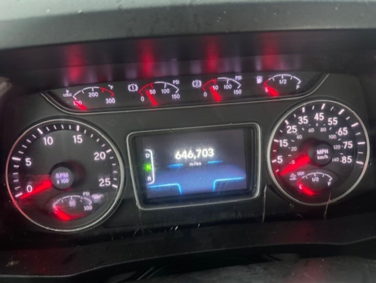 2019 Navistar International LT625 DAYCAB T/A 863944