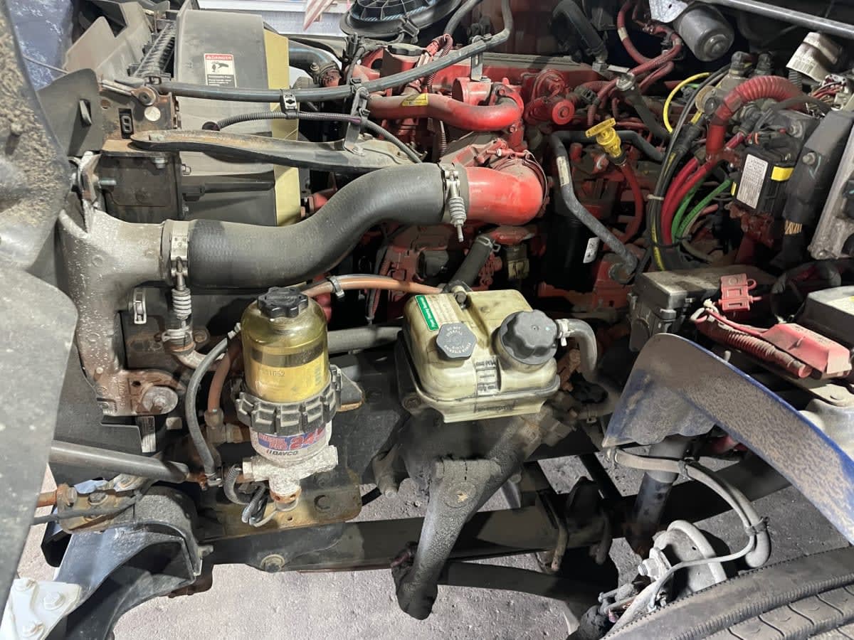 2019 Freightliner M2 106 863955