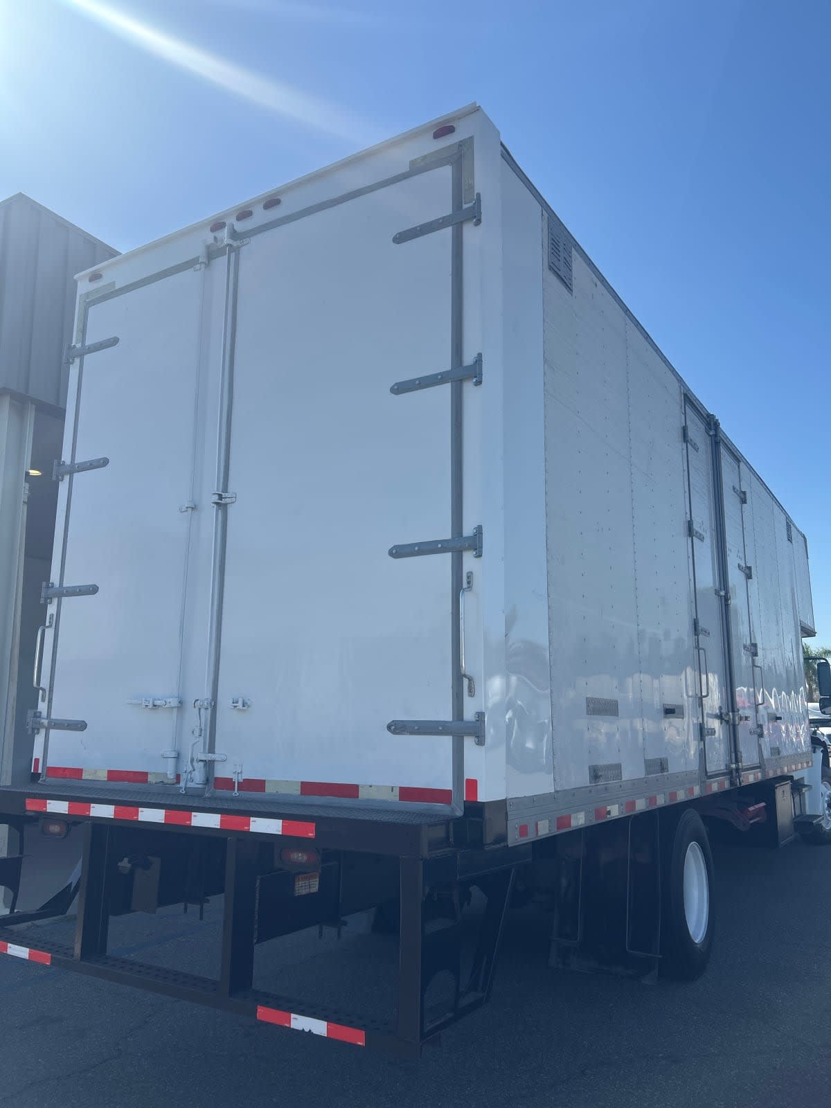 2019 Freightliner M2 106 in Pomona, CA — photo 4