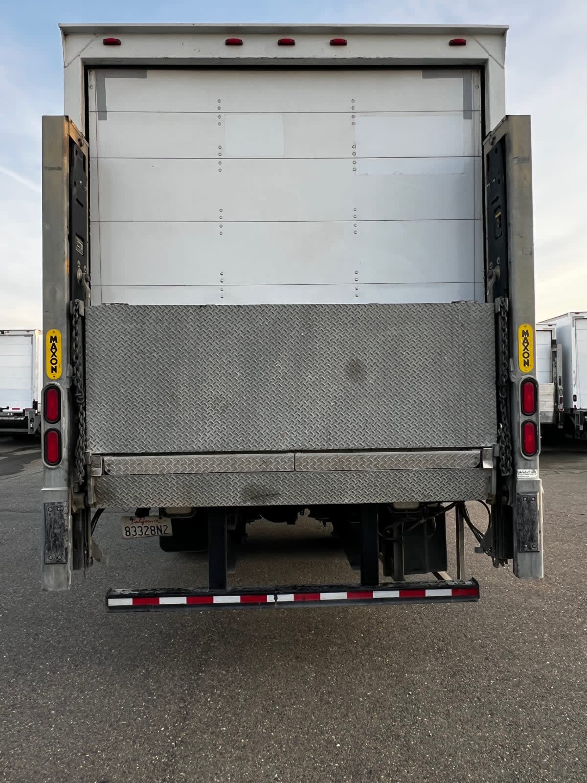 2019 Freightliner/Mercedes M2 106 863970