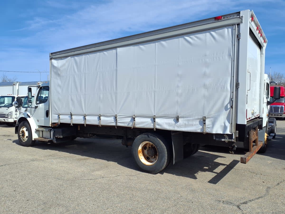 2019 Freightliner/Mercedes M2 106 863995