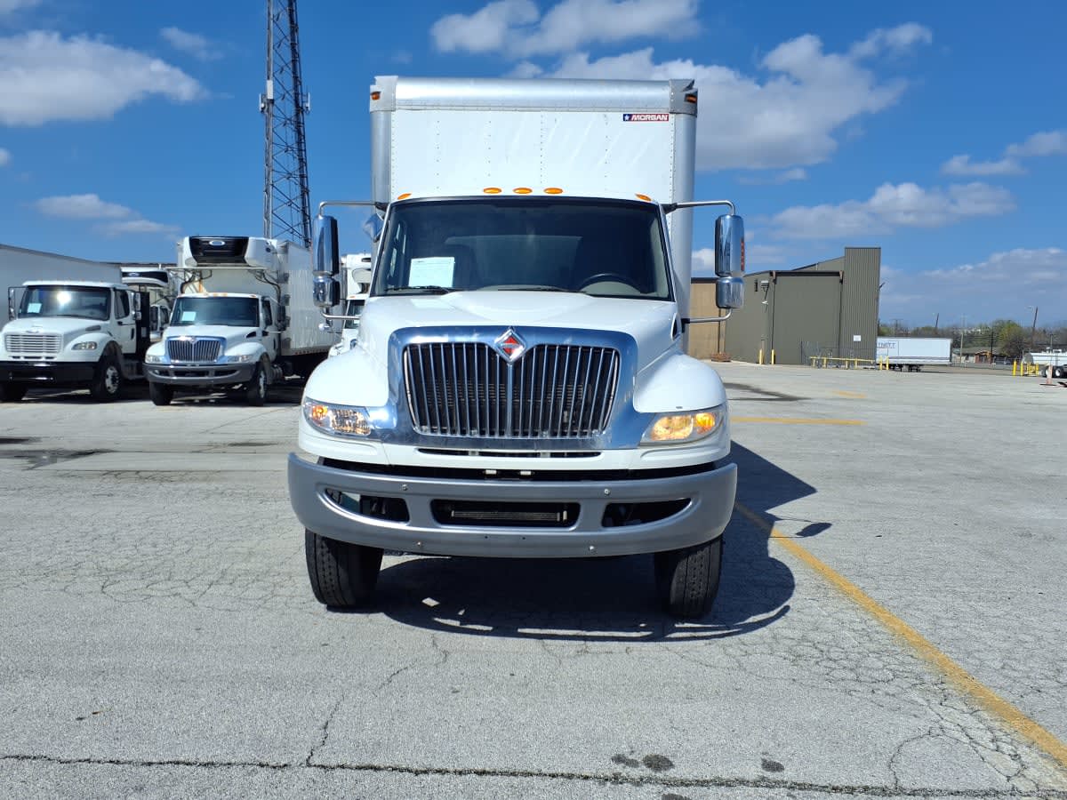 2019 Navistar International 4300 864063