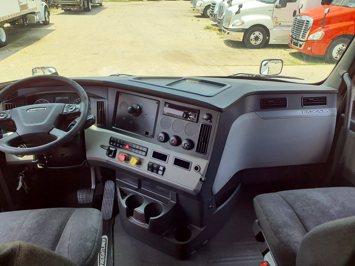 2019 Freightliner/Mercedes NEW CASCADIA PX12664 864172