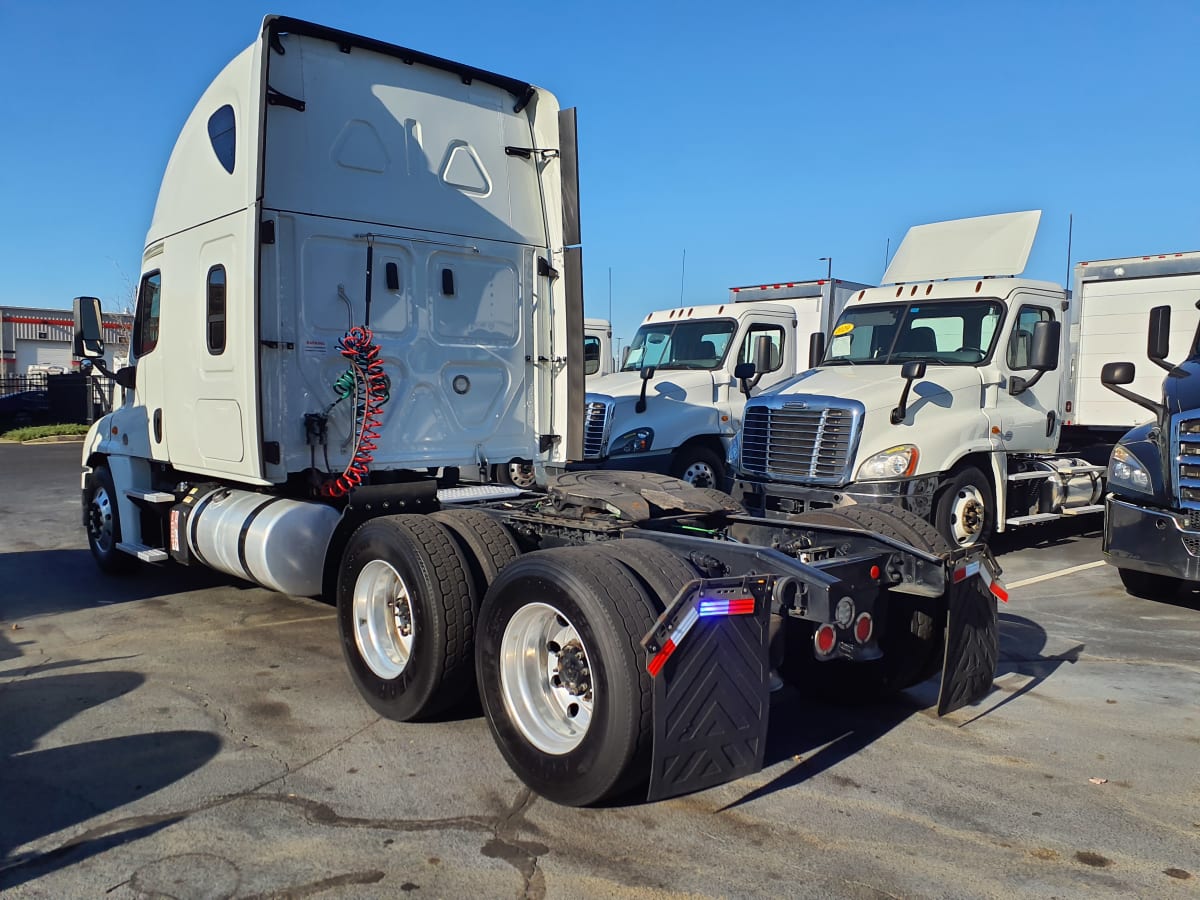 2019 Freightliner/Mercedes CASCADIA 125 864235