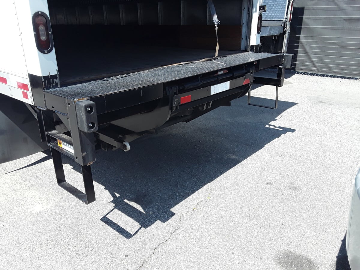 2019 Isuzu NPR HD 864278