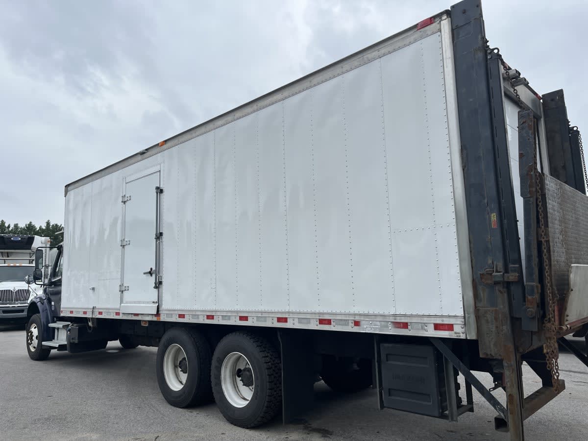 2019 Freightliner M2 106 in Beltsville, MD — photo 6