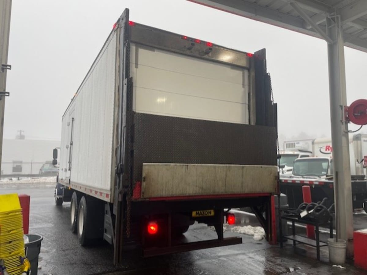 2019 Freightliner/Mercedes M2 106 864321