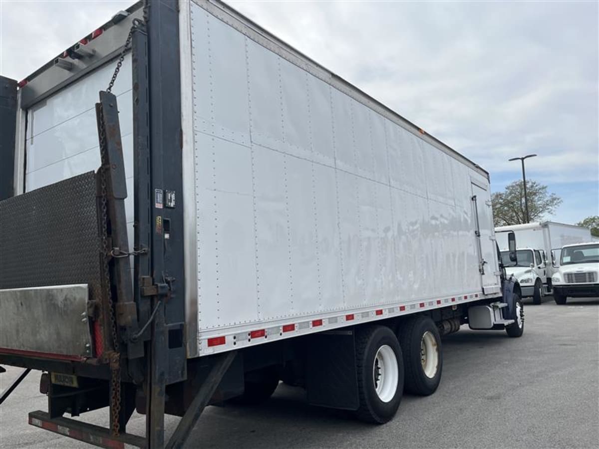 2019 Freightliner/Mercedes M2 106 864322