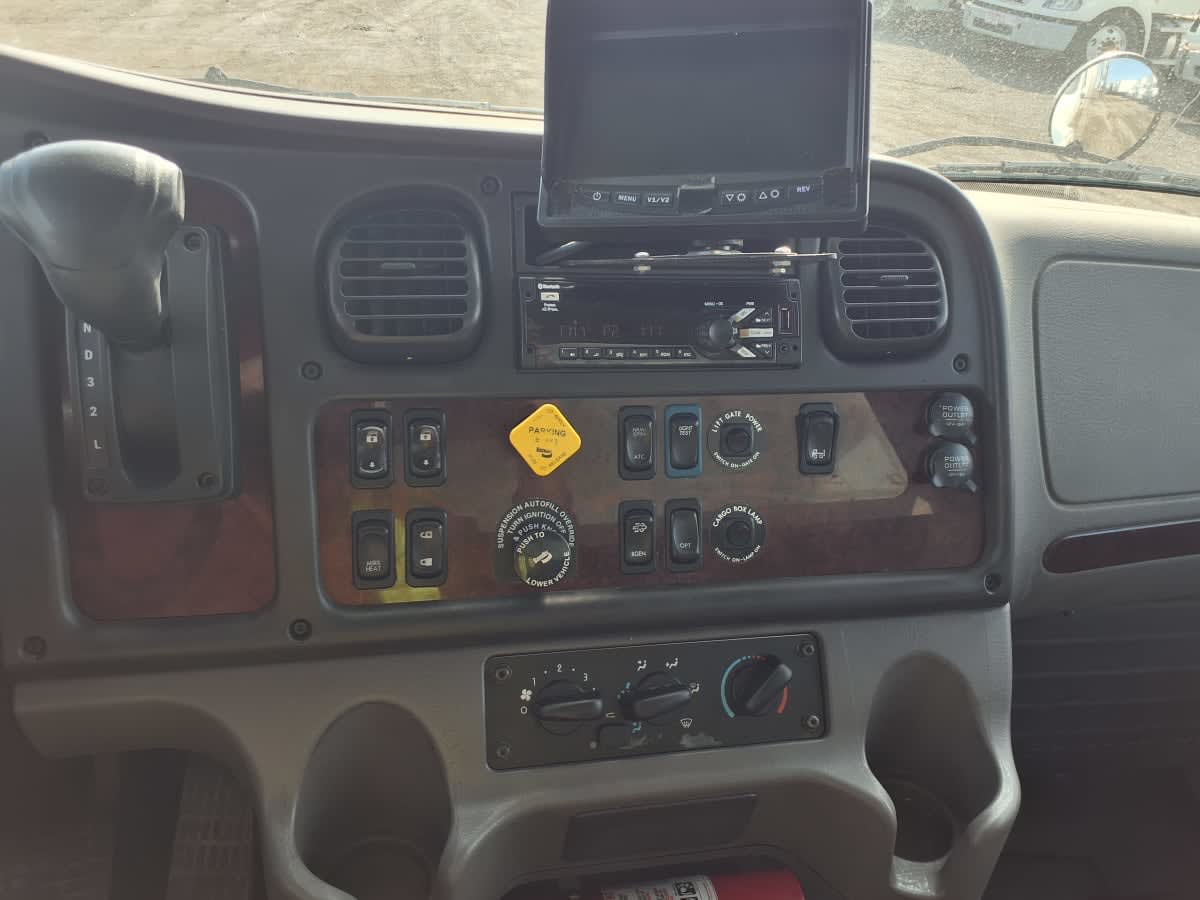 2019 Freightliner/Mercedes M2 106 864332