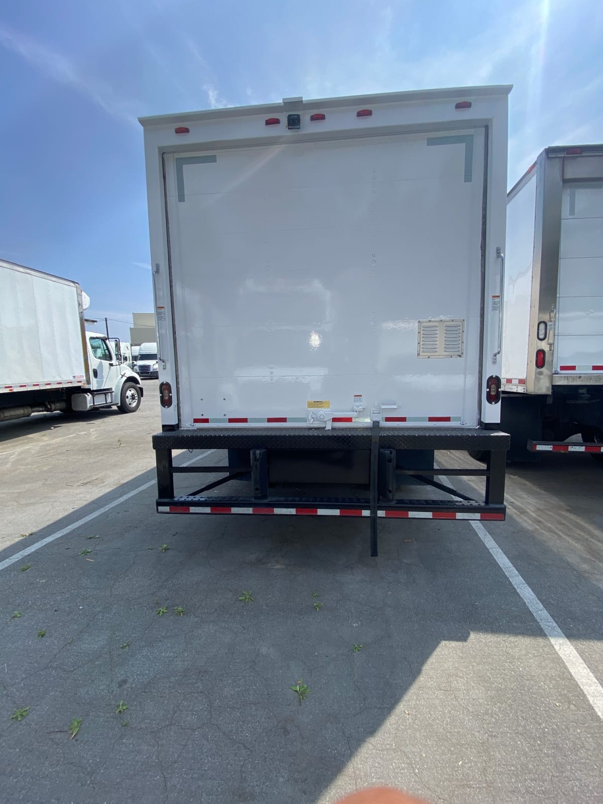 2019 Isuzu NPR 864374