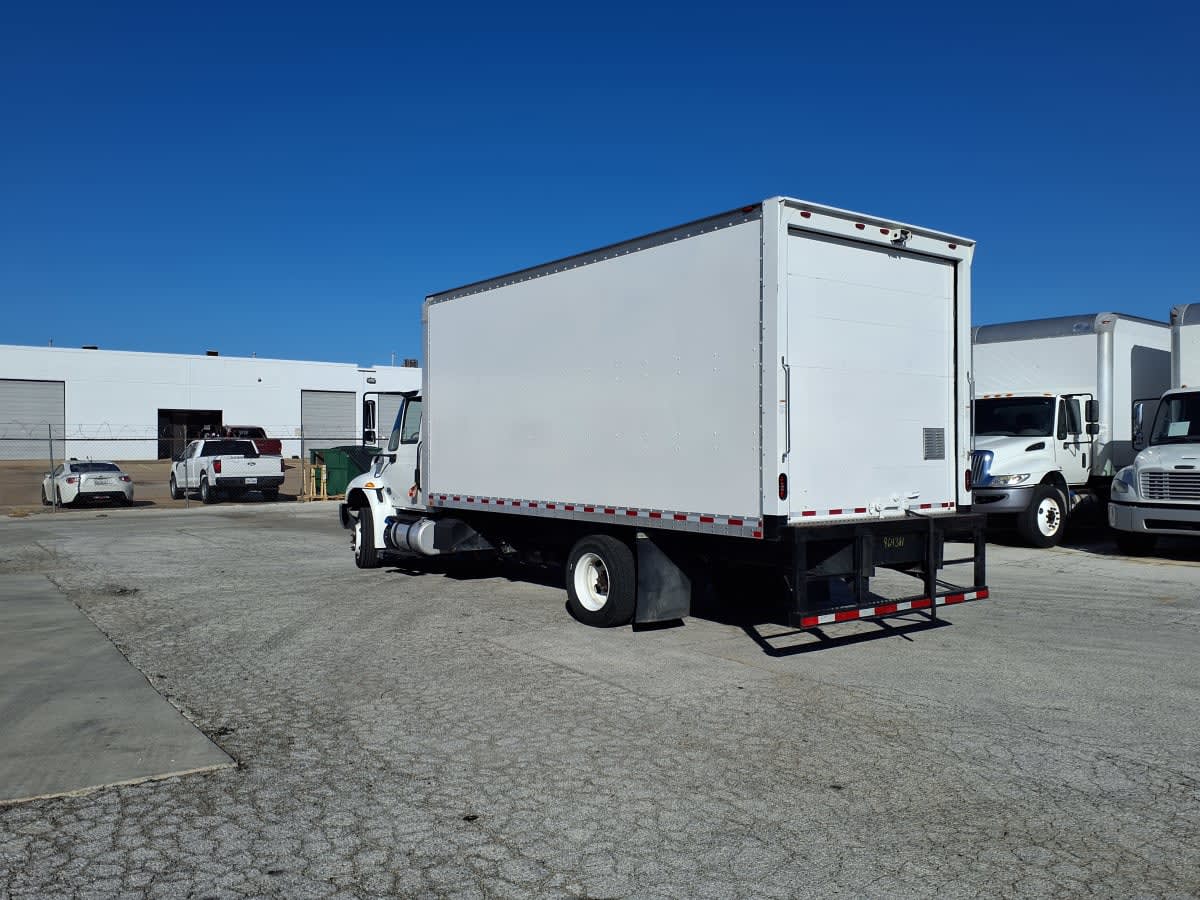 2019 Navistar International 4300 LP 864381