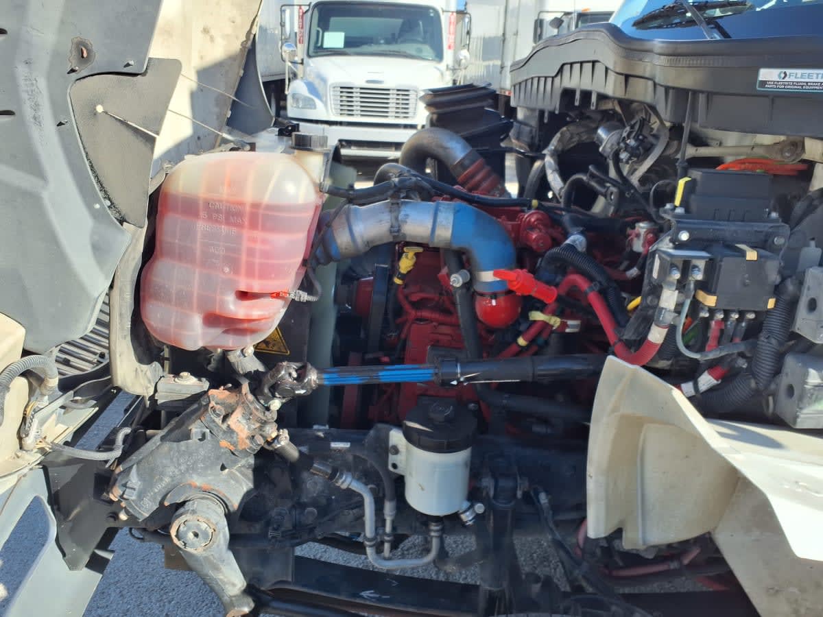 2019 Navistar International 4300 LP 864381