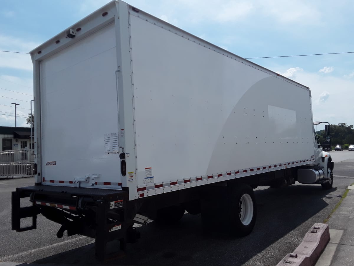2019 Navistar International 4300 864389