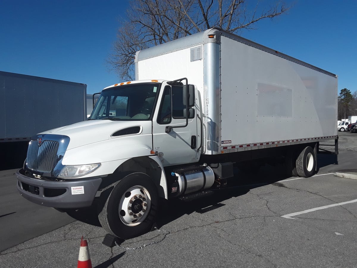 2019 Navistar International 4300 864408