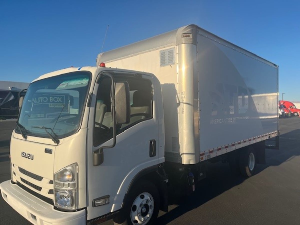 2018 Isuzu NPR 864418