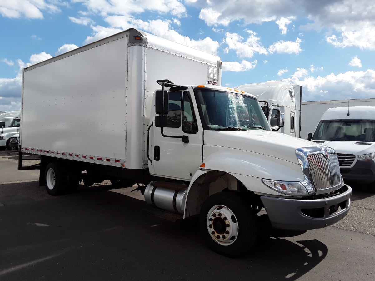 2019 Navistar International 4300 LP 864875