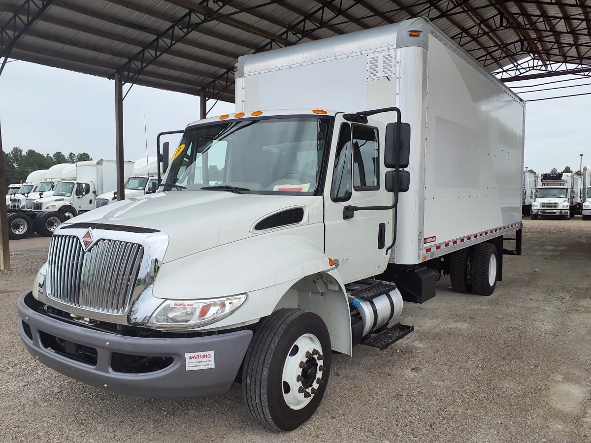 2019 Navistar International 4300 LP 864890