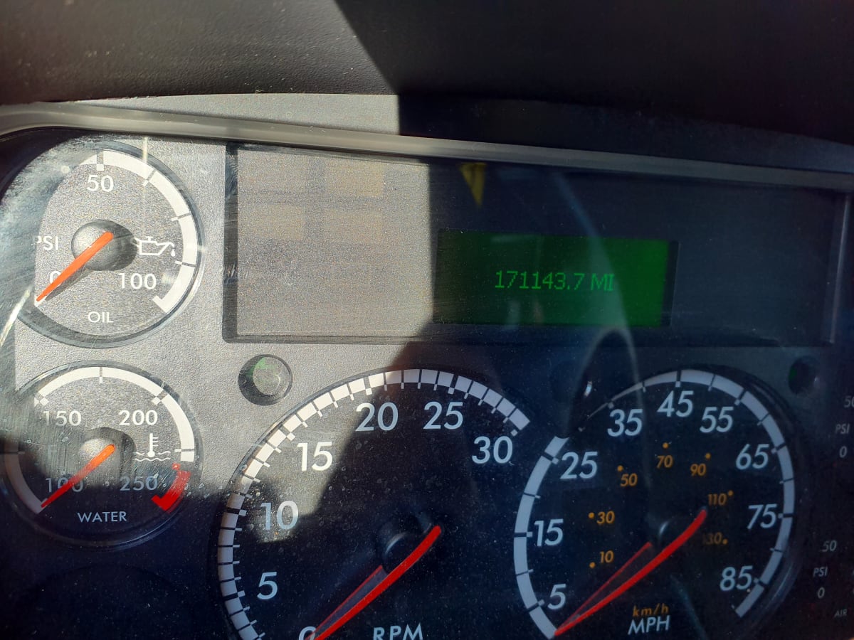 2019 Freightliner/Mercedes M2 106 864955