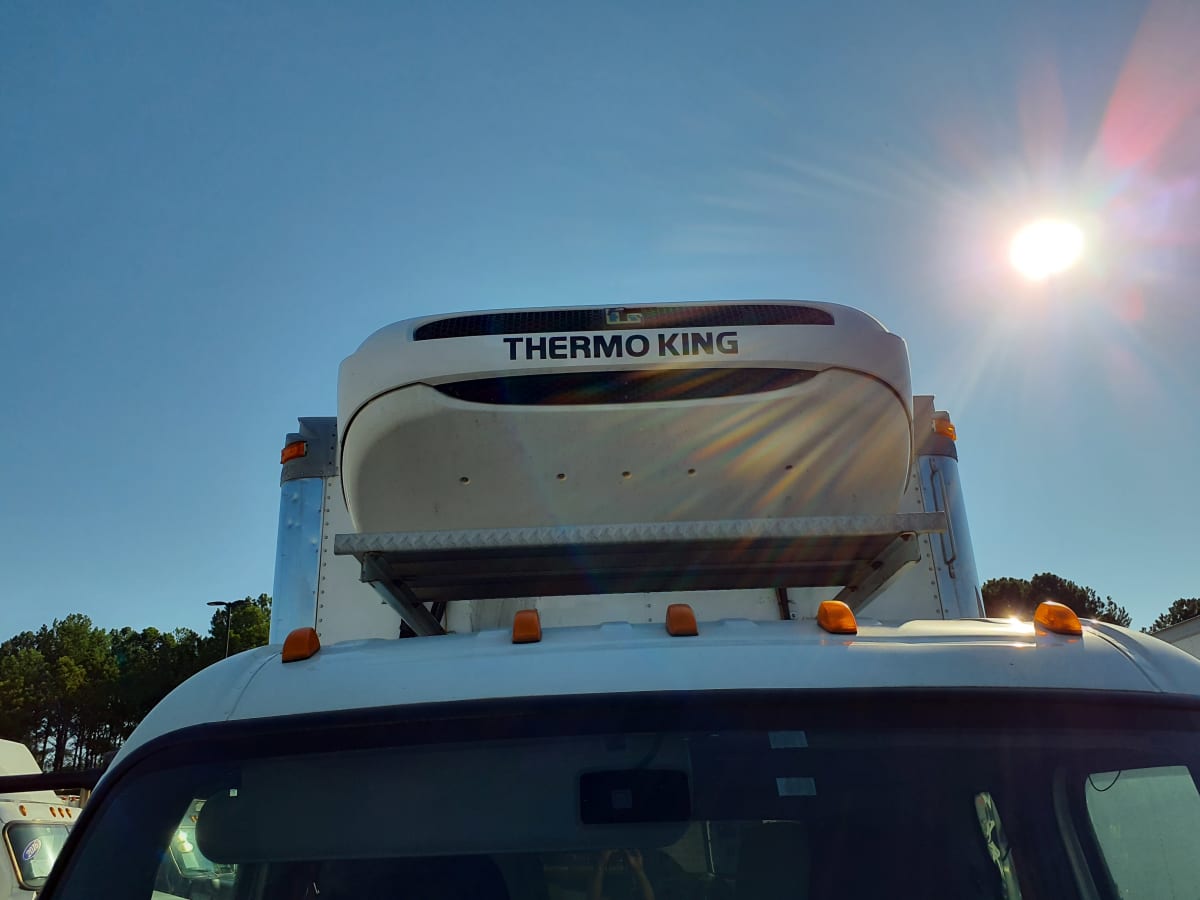 2019 Freightliner/Mercedes M2 106 864955