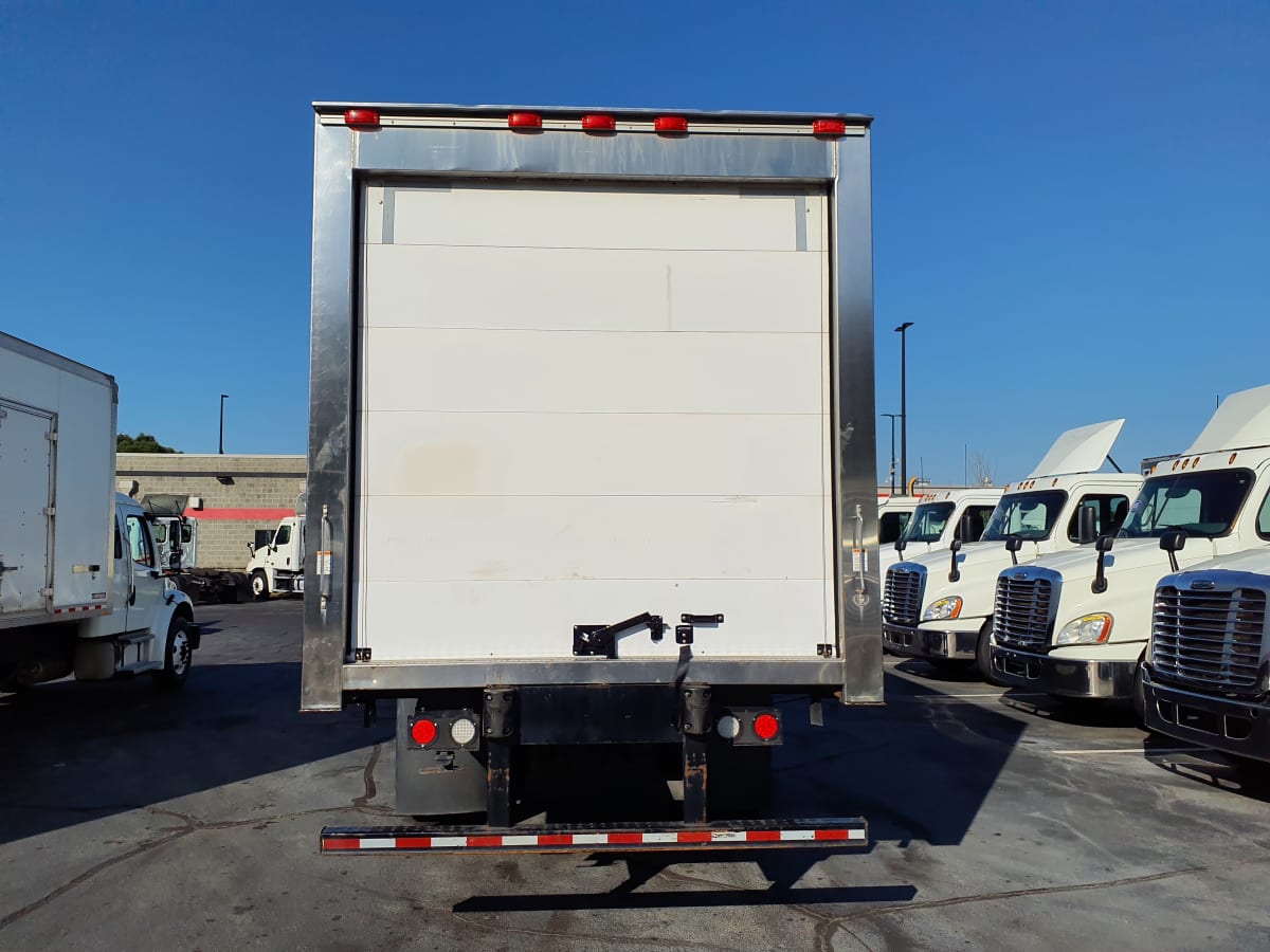 2019 Freightliner/Mercedes M2 106 864955