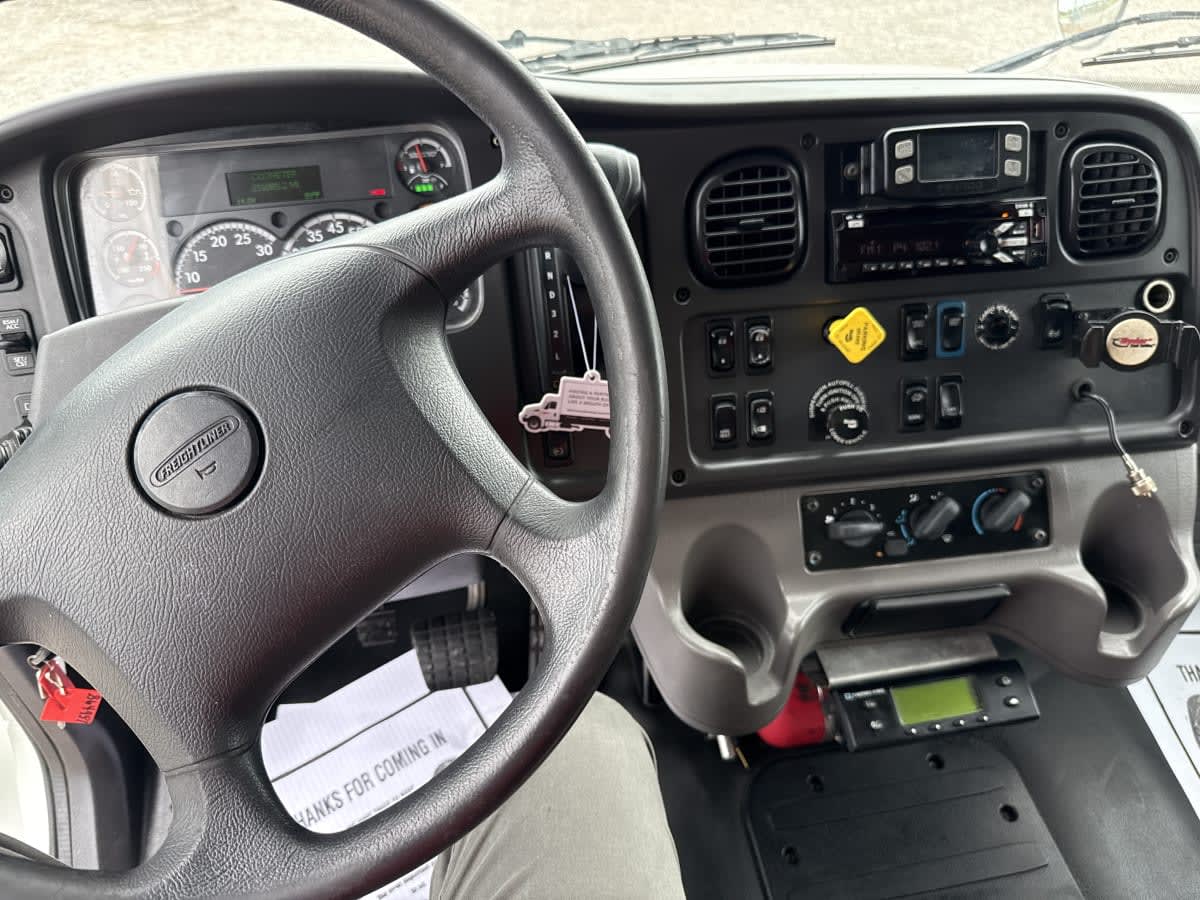 2019 Freightliner/Mercedes M2 106 864957