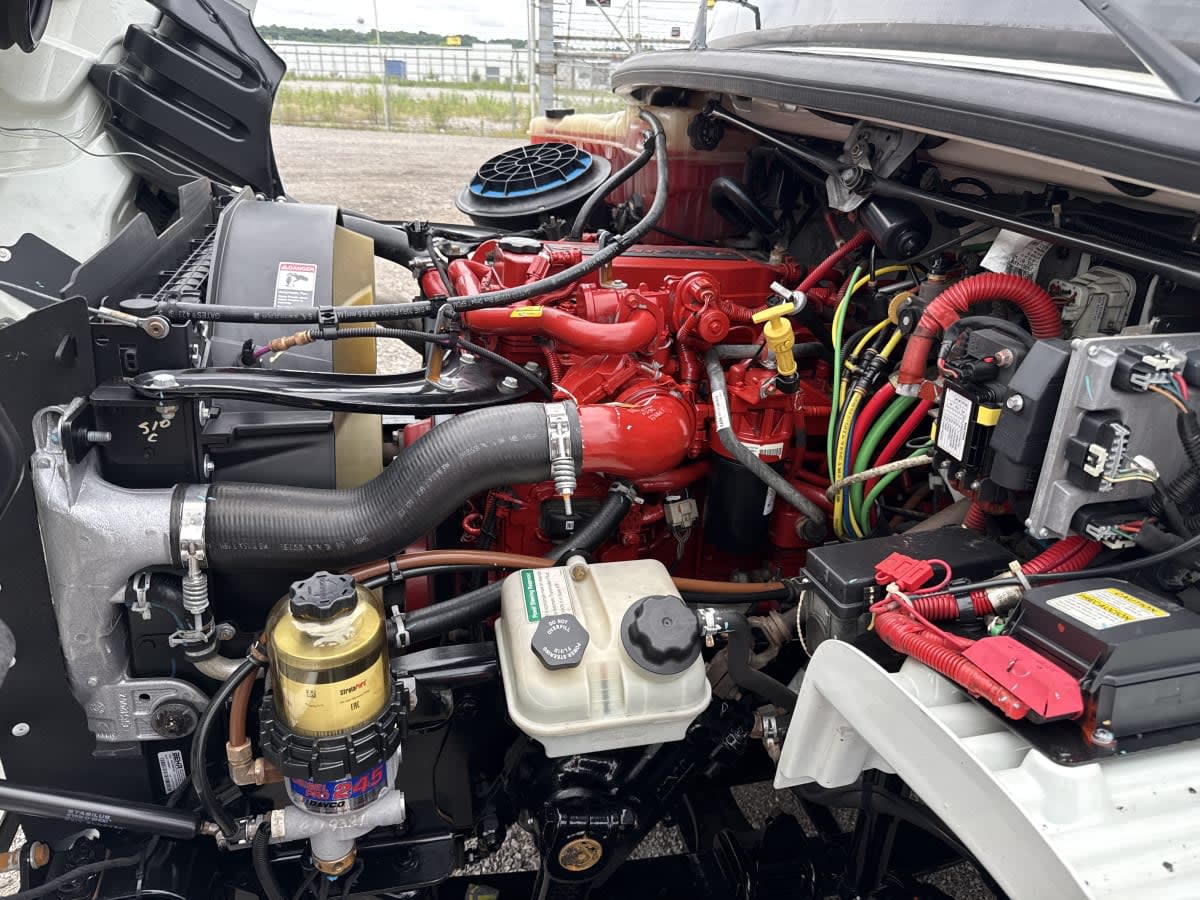 2019 Freightliner/Mercedes M2 106 864957