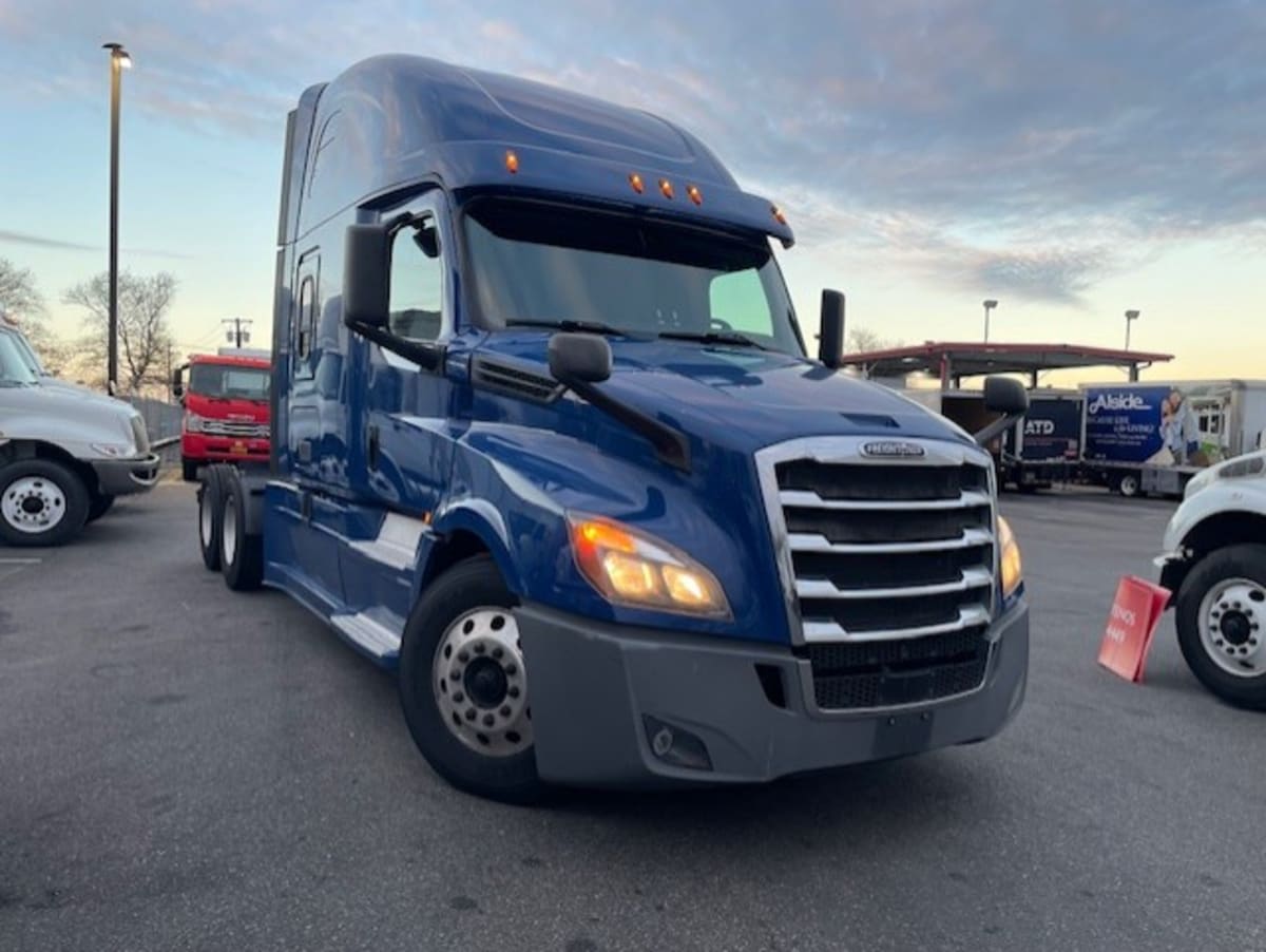 2020 Freightliner - image 3