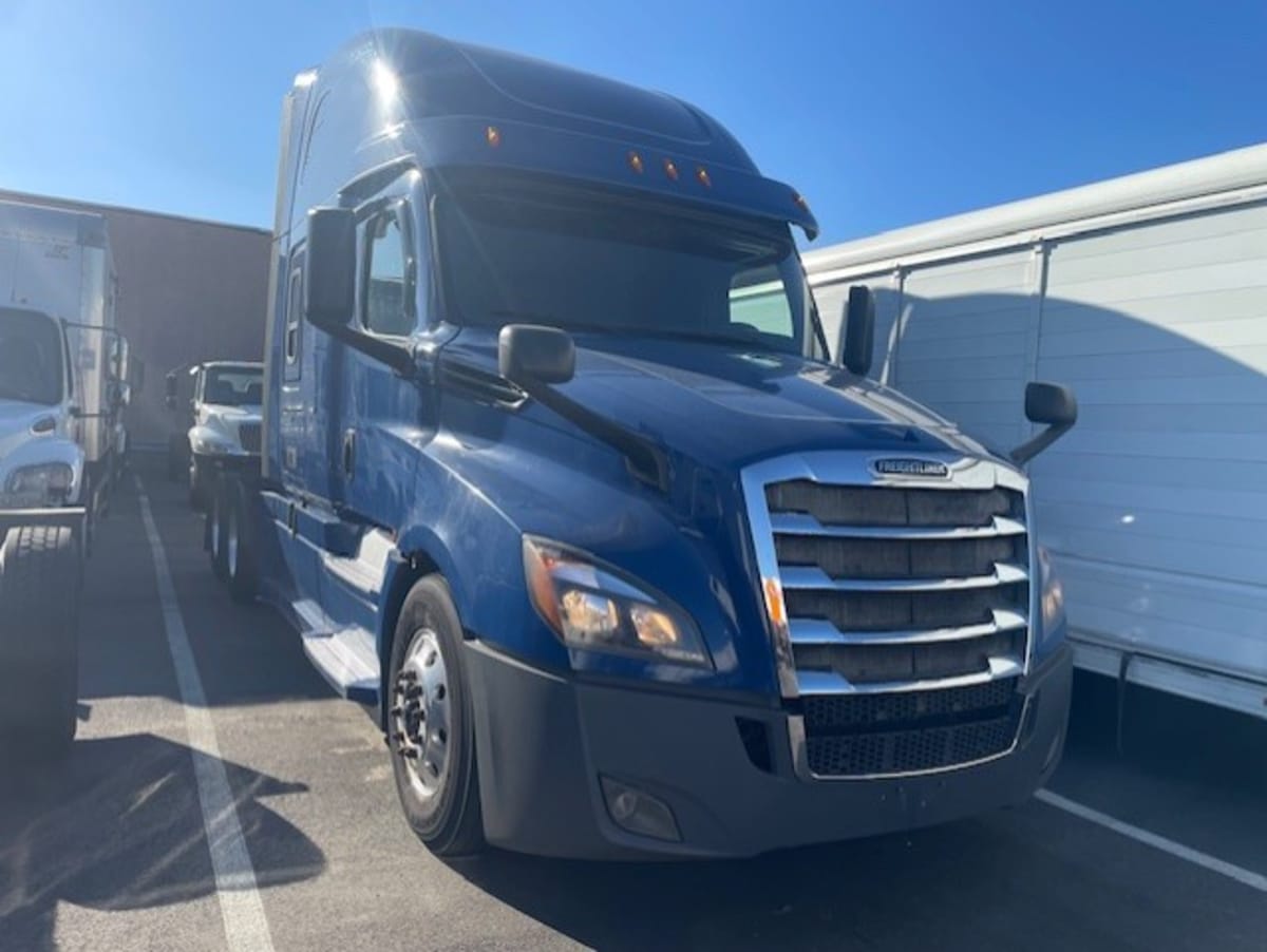 2019 Freightliner/Mercedes NEW CASCADIA PX12664 865053