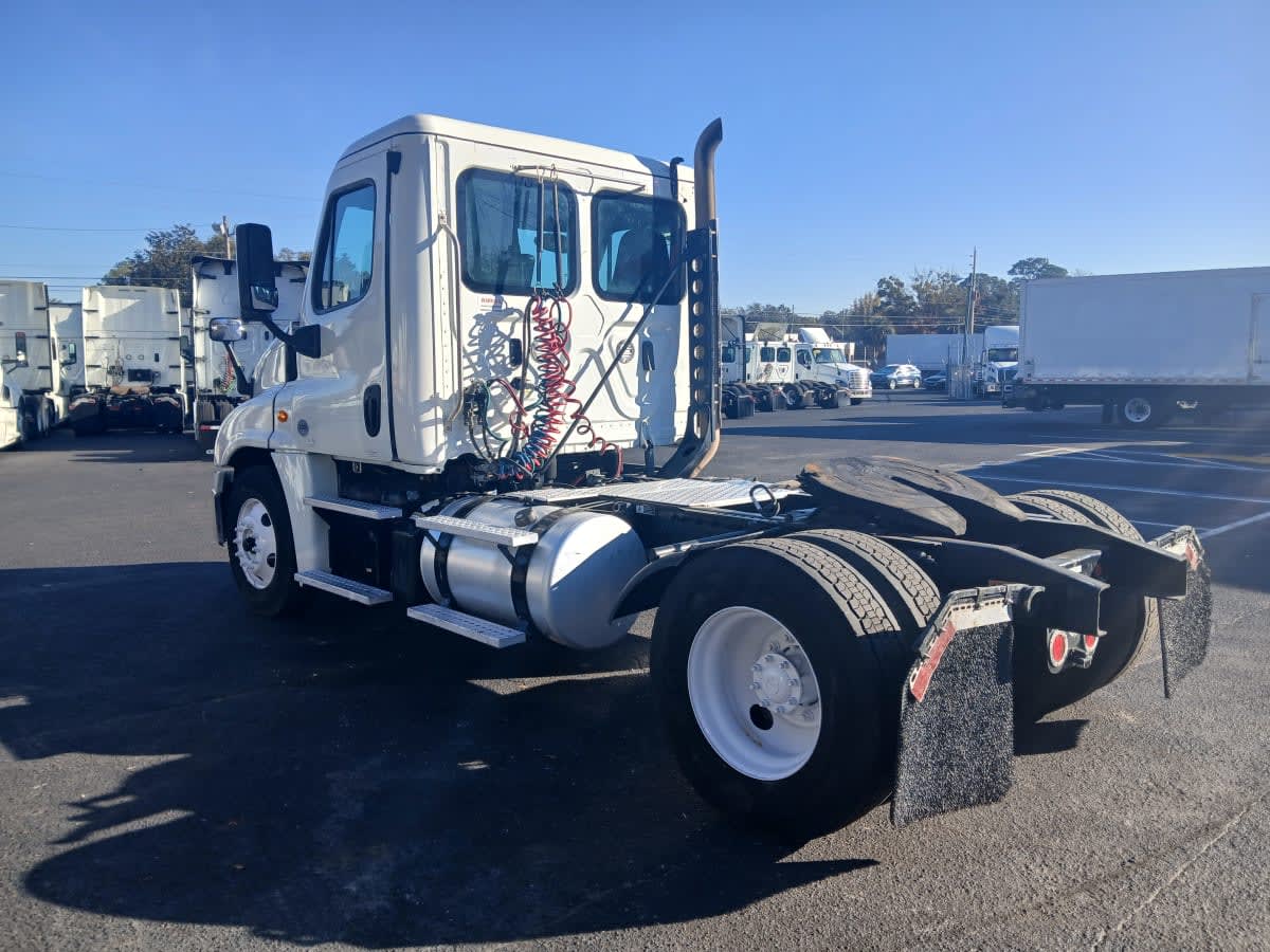 2019 Freightliner - image 6