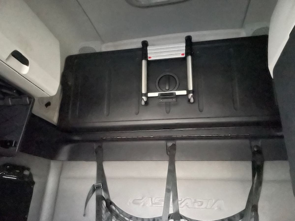 2019 Freightliner - image 11