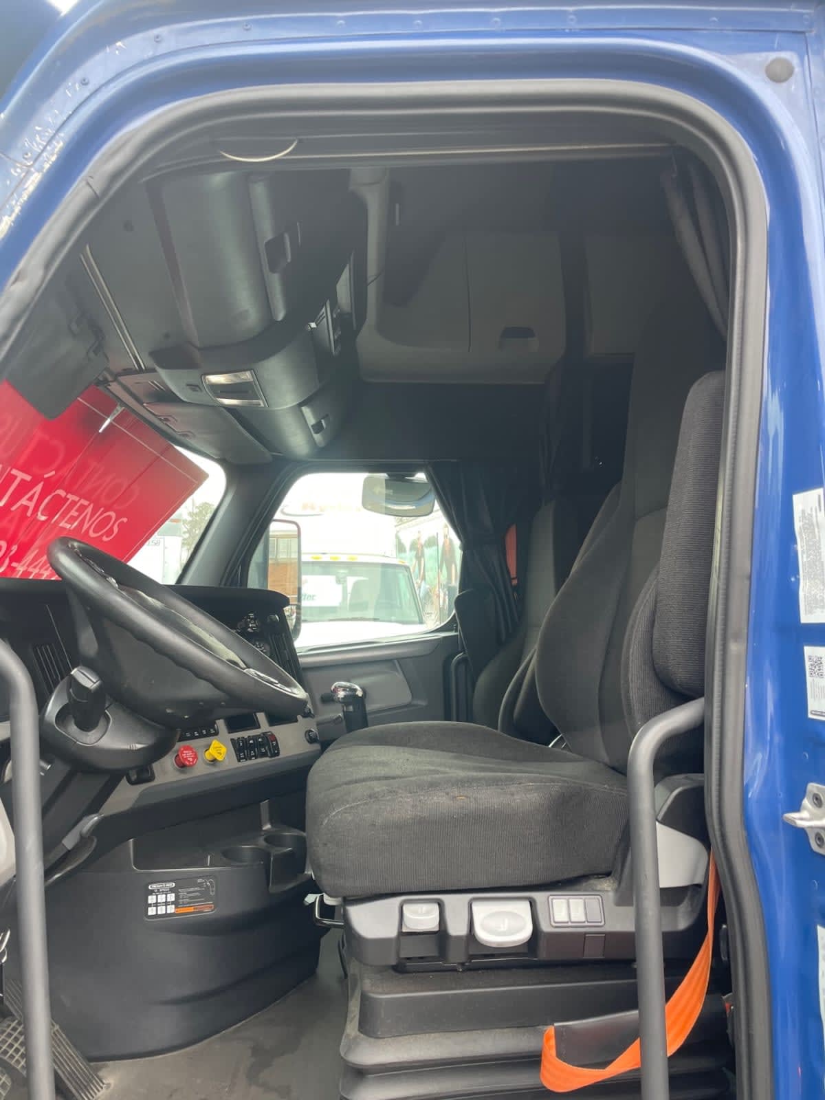 2020 Freightliner - image 7