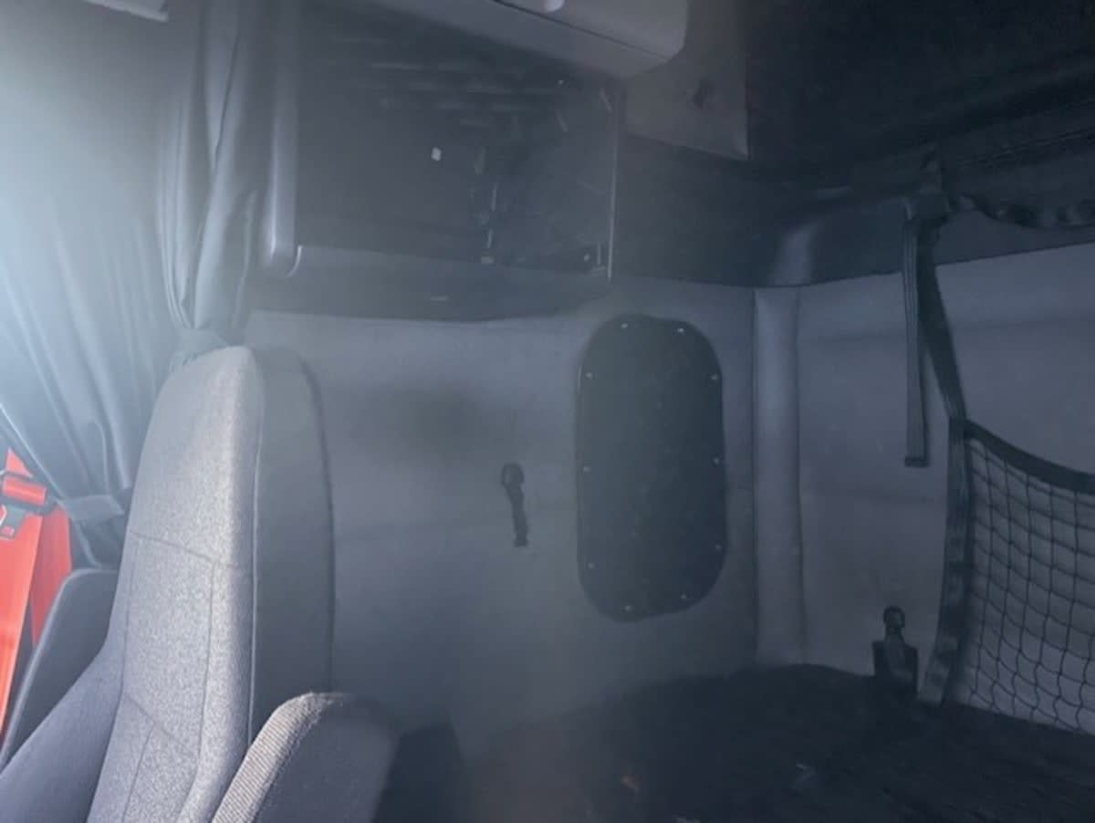 2020 Freightliner - image 12