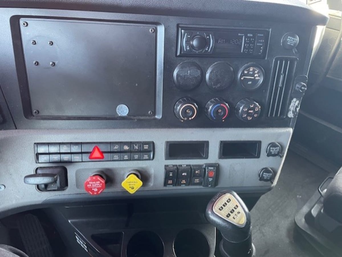 2020 Freightliner - image 11