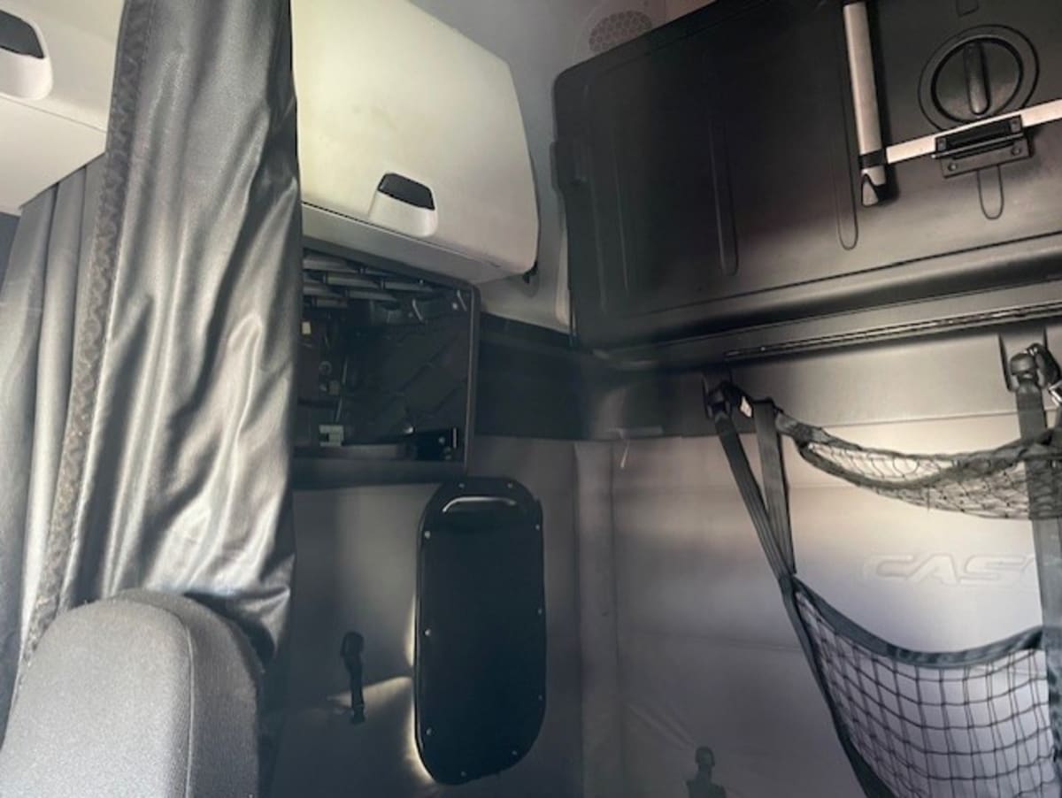 2020 Freightliner - image 13