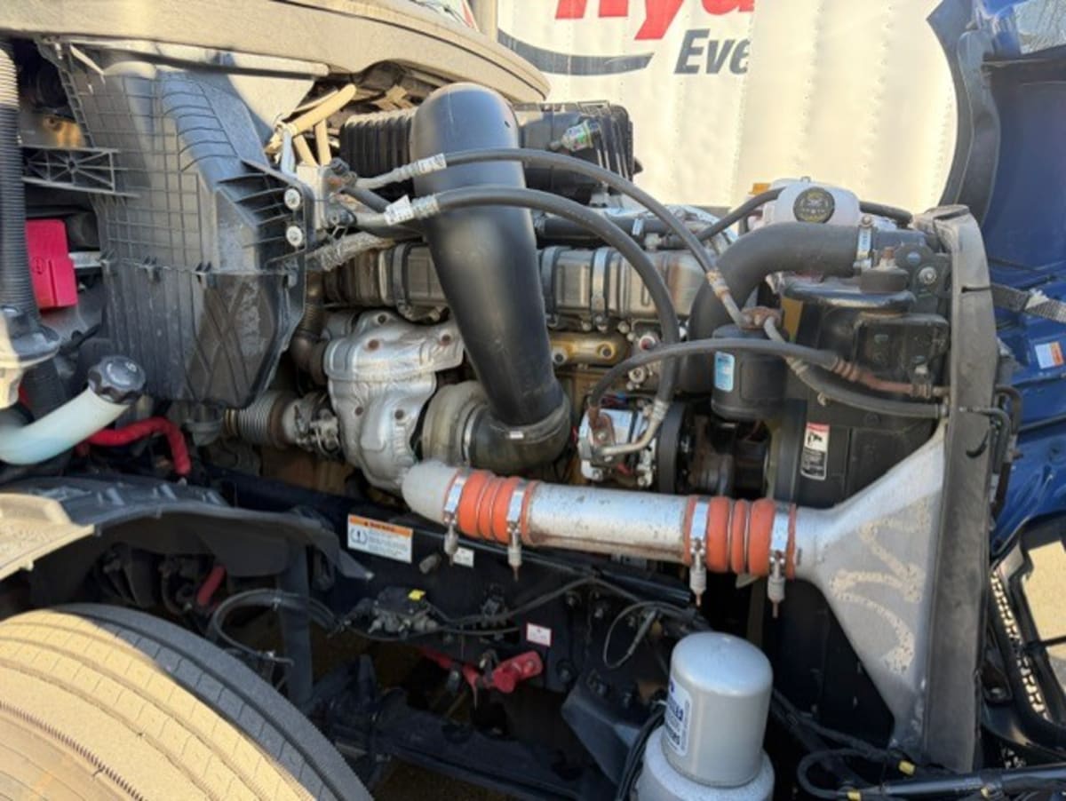 2020 Freightliner - image 12