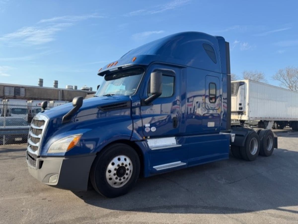 2020 Freightliner - image 1
